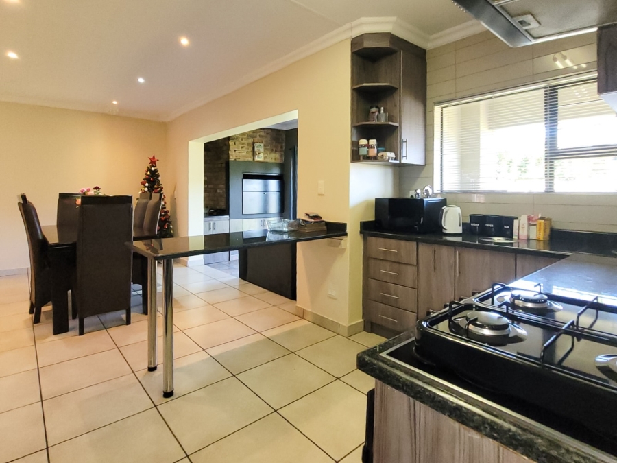 3 Bedroom Property for Sale in Grimbeeck Park North West